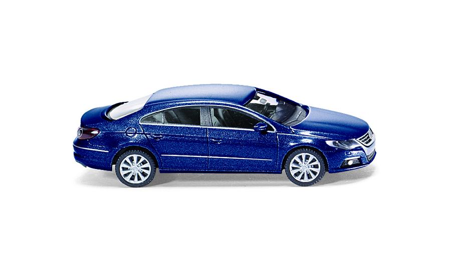 VW Passat Coupé shadow blue