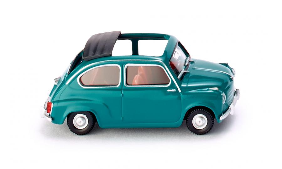 Fiat 600 mit offenem Faltdach - wasserblau