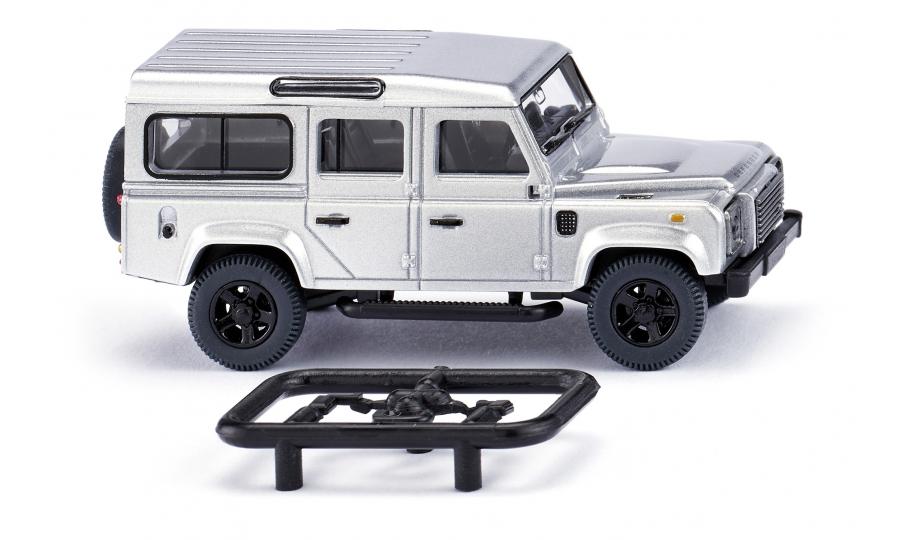 Land Rover Defender 110 - silver-metallic