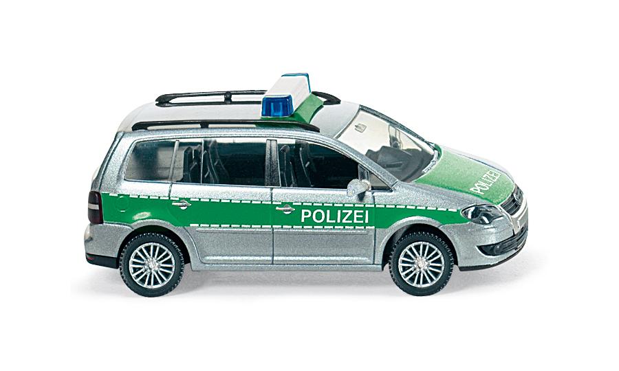 VW Touran police green