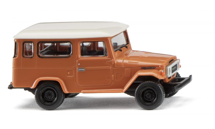Toyota Land Cruiser -  orange-brown