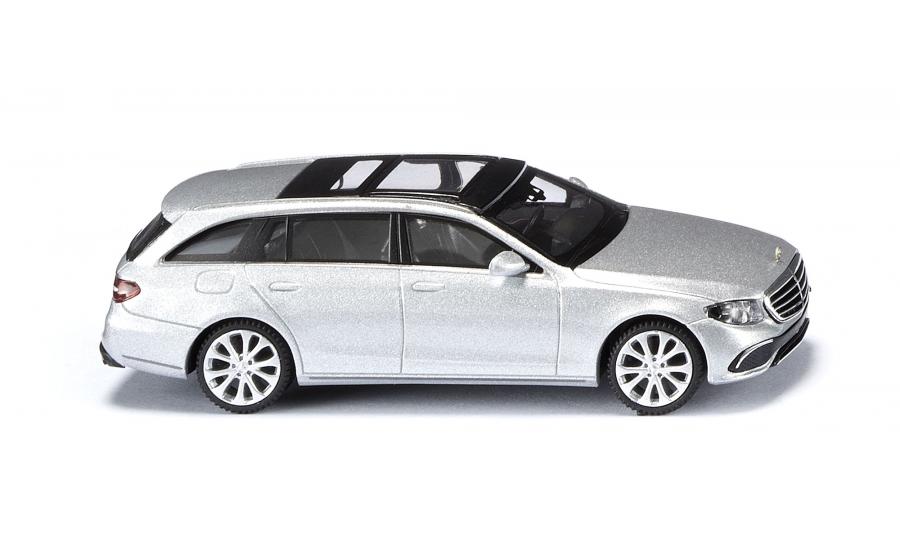 MB E-Class S213 Exclusive silver