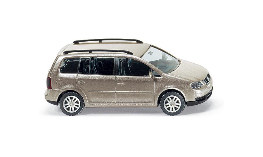 VW Touran gold brown metallic