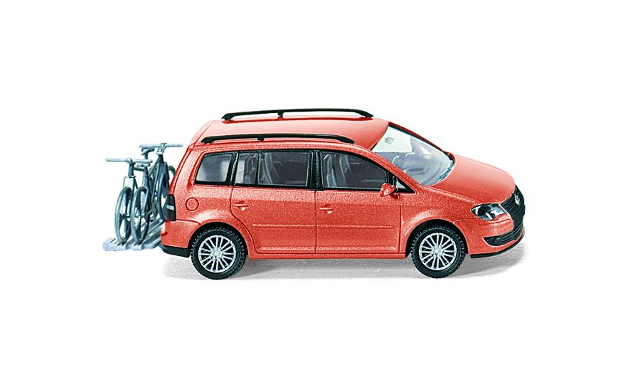 VW Touran red rock bicycles