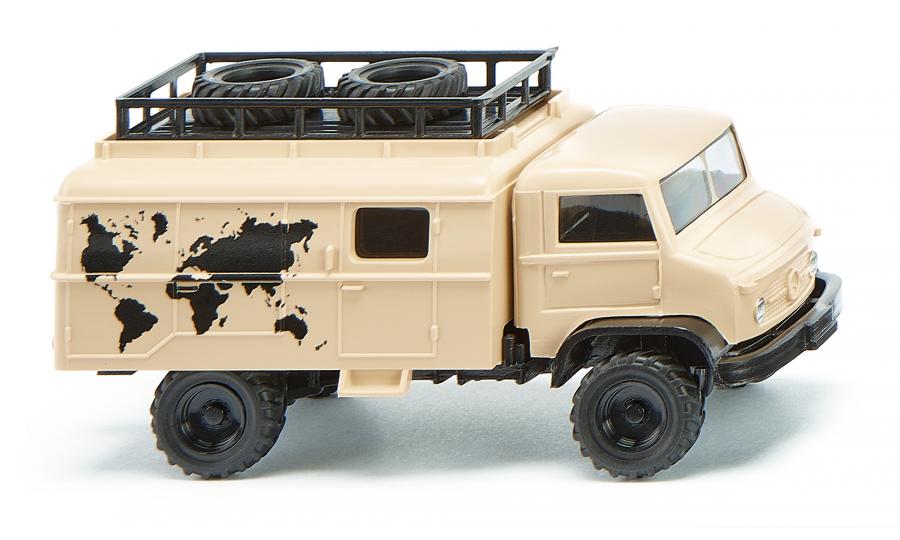 Unimog S 404 “Weltenbummler” globetrotter