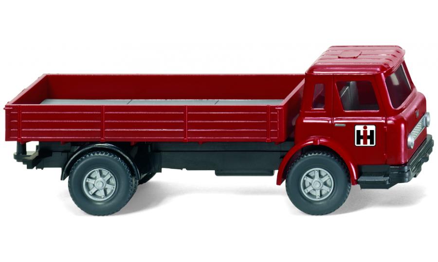 Flatbed truck - Int. Harvester