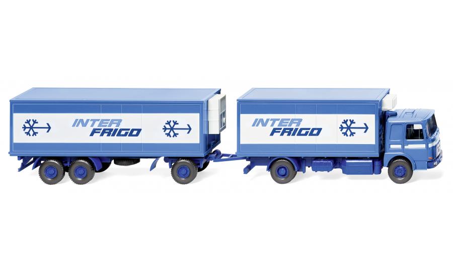 Refrigerated road train (MAN) 