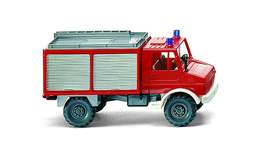 fire service TLF 8/18 Unimog