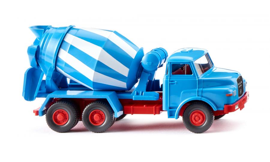 Concrete mixer (MAN) - blue/white