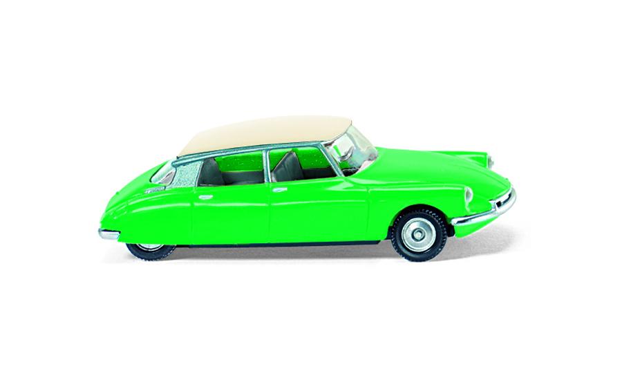 Citroen ID 19 green ivory 1957-69