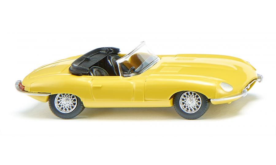 Jaguar E-Type Roadster – yellow