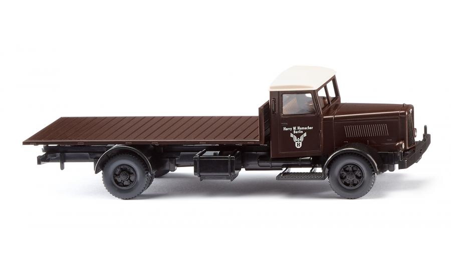 Platform flatbed truck (Hanomag) 