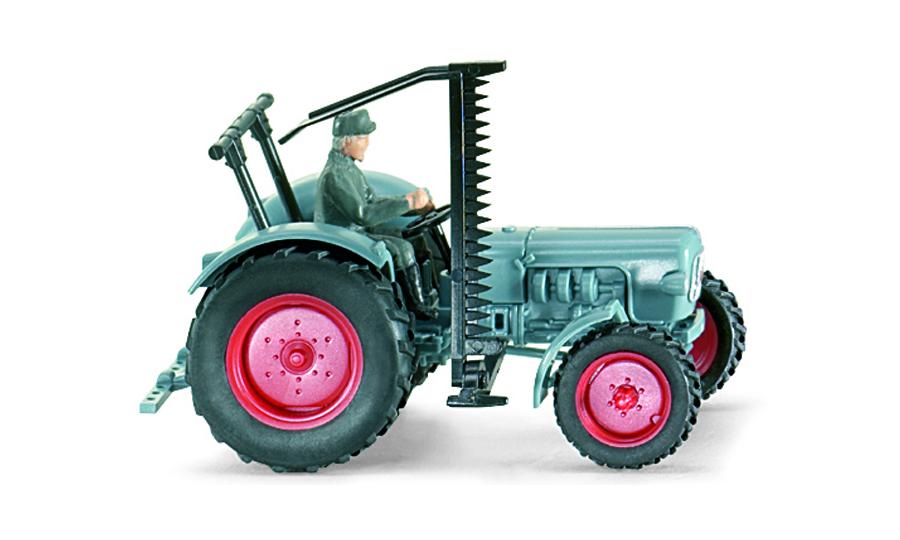 Eicher Königstiger with cutter and driver