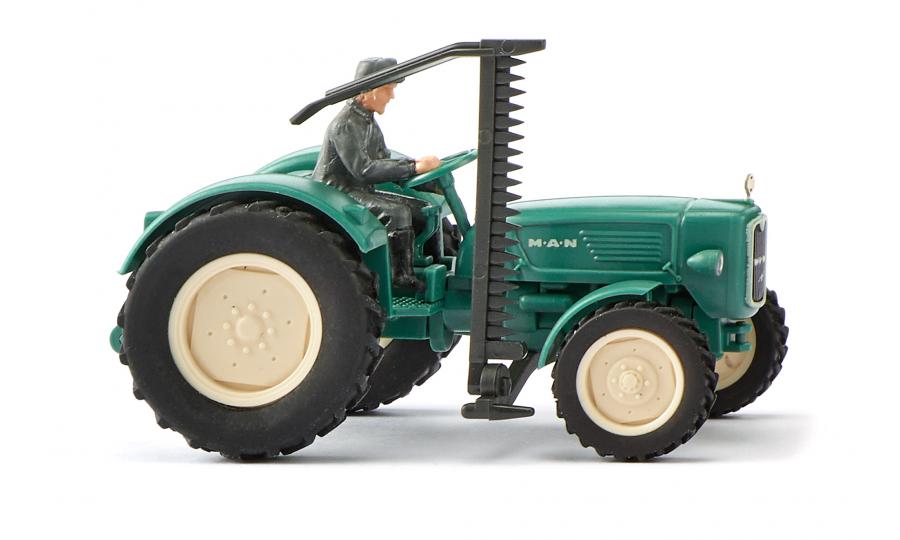 MAN Tractor 4R3 with cutter