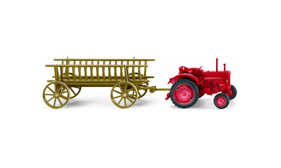Open-sided waggon with tractor